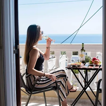 Vinas Place Lejlighedshotel 5*